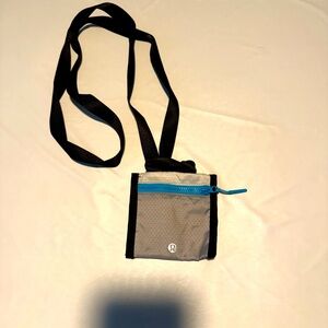 Lululemon crossbody ID/CC holder